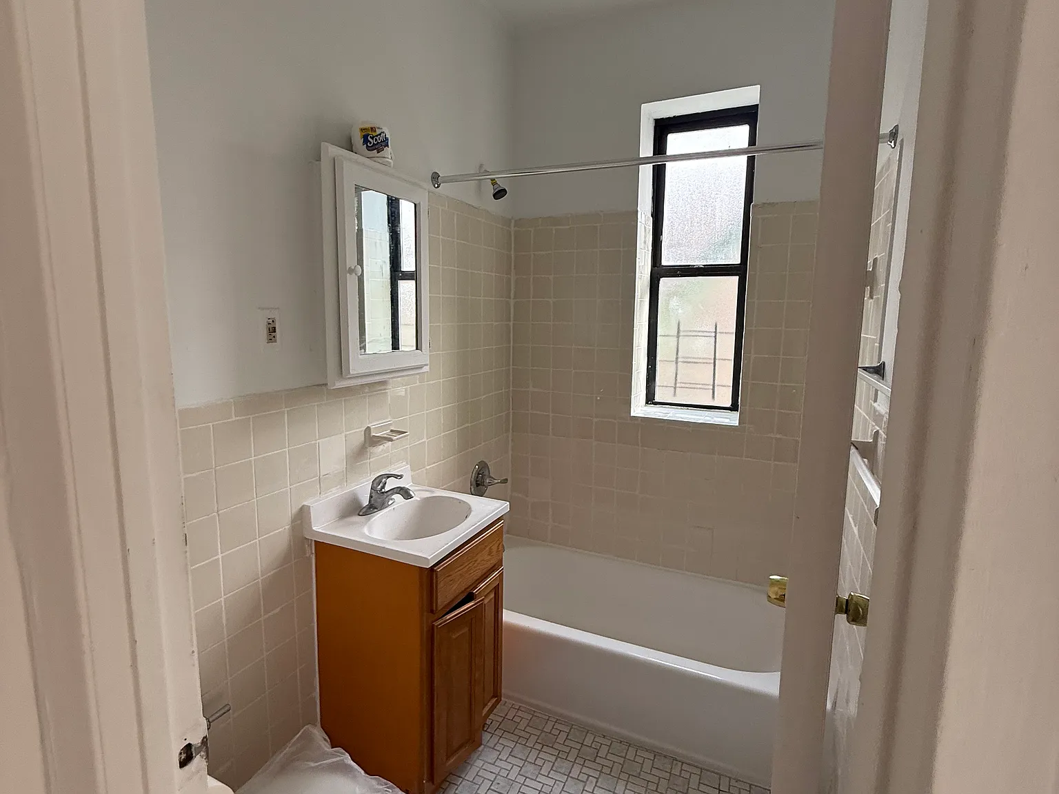 1 bed, $1,850 — Photo 3