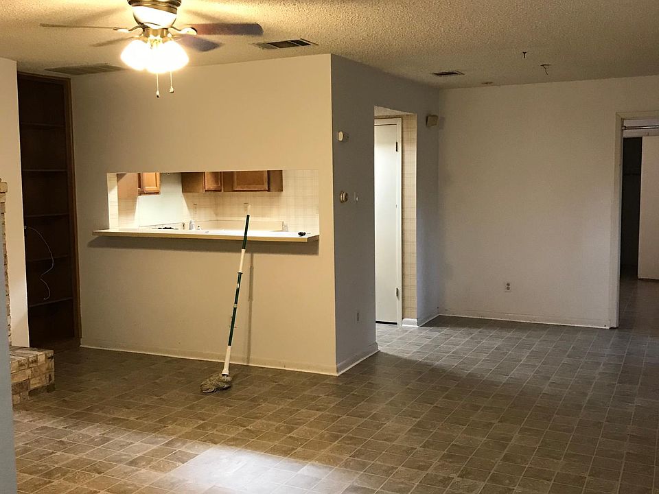 1st image of 7825 Beauregard Cir APT 17B