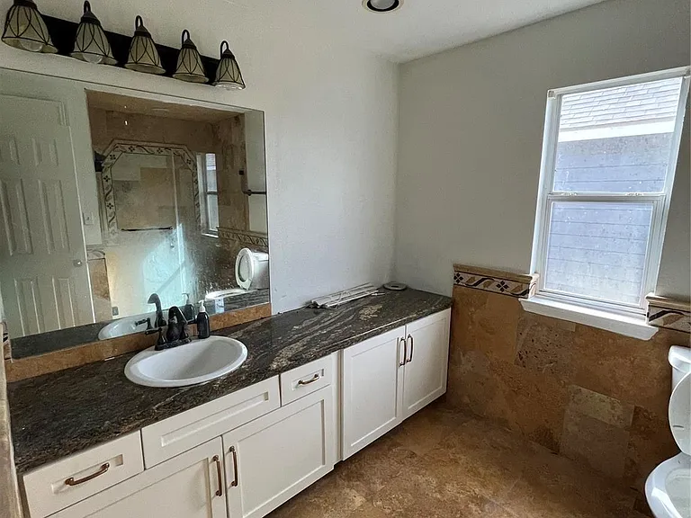 15506 Waldron Cir #A — Photo 13