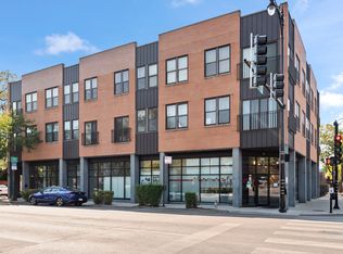 7554 N California Ave UNIT 301, Chicago, IL 60645