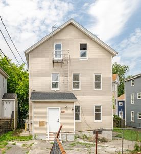 50 Tecumseh St, Fall River, MA, 02721