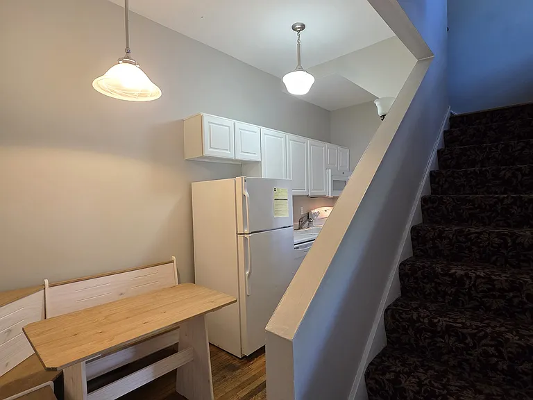 49 Warren St #C — Photo 5