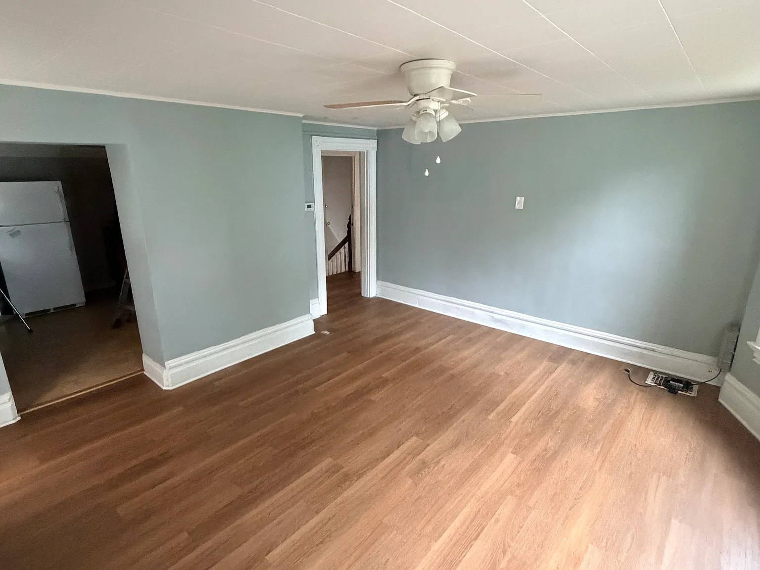 2 bed, 1100 sqft, $1,100 — Photo 2