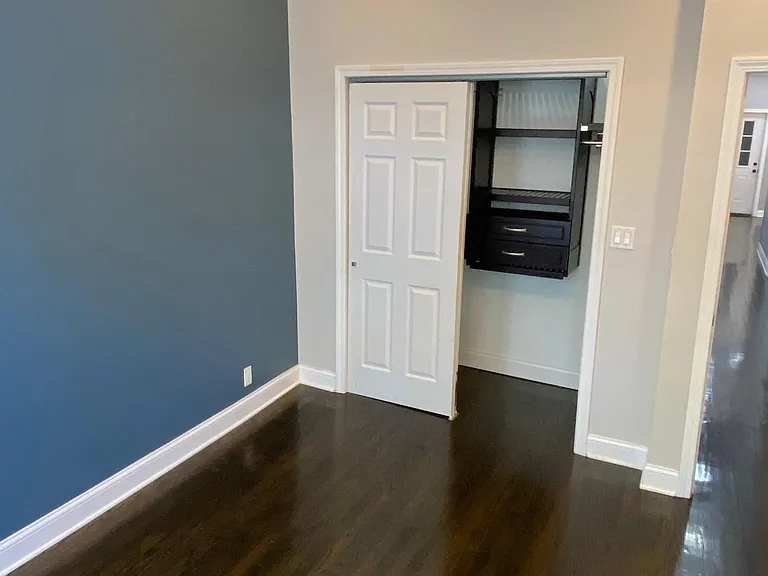 3222 S Parnell Ave — Photo 9
