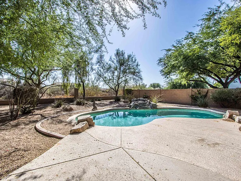 4627 E Dale Ln — Photo 29