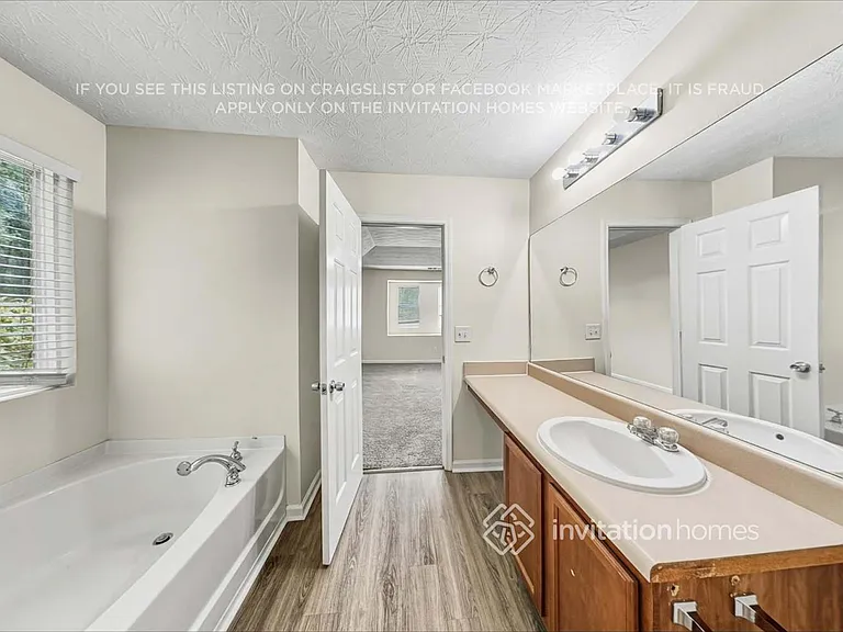 414 Waterbury Way — Photo 10