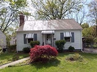 709 Carver Ave, Ypsilanti, MI 48198