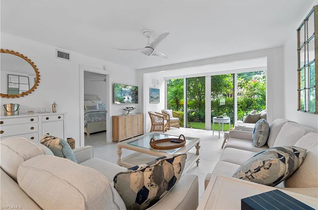 2 bed, 2.0 bath, 1142 sqft, $9,500 — Photo 1