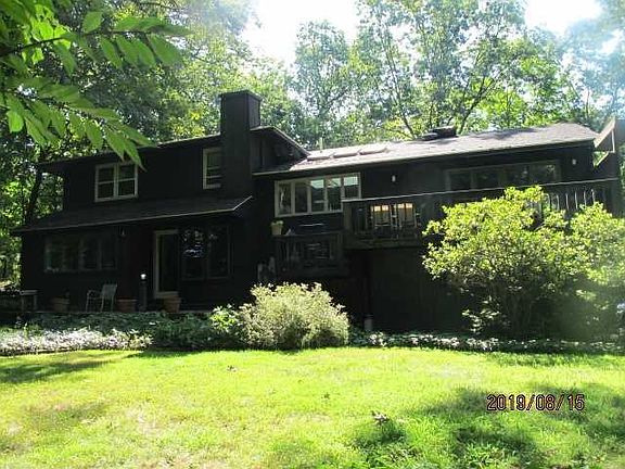 4th image of 47 Terwilliger Road Ext