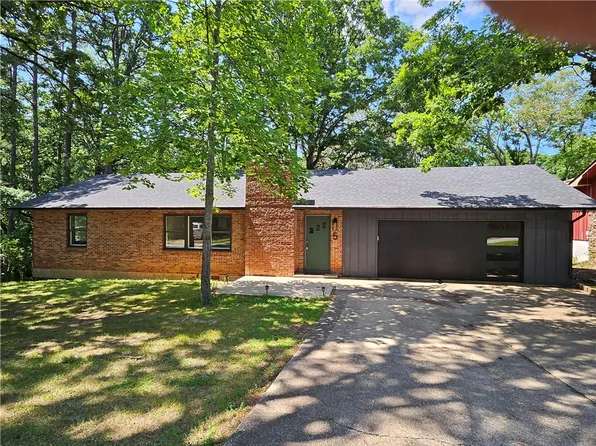 5 College St, Eureka Springs, AR 72632