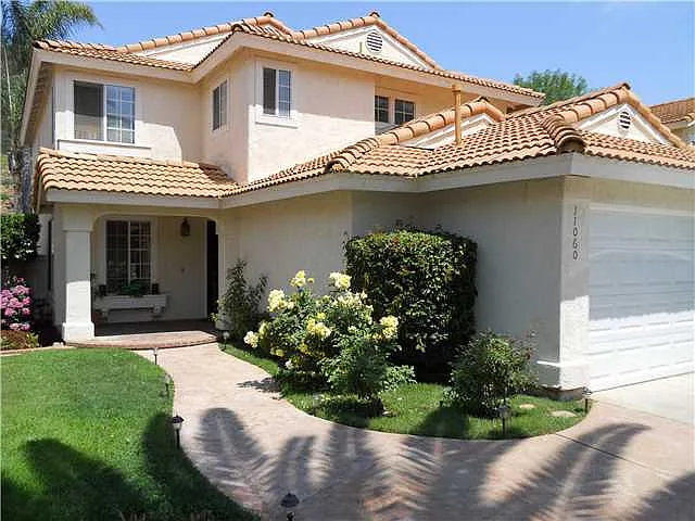 11060 Avenida De Los Lobos