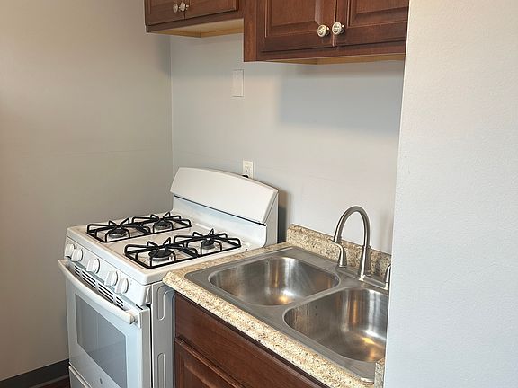 3rd image of 257 Summer St APT 9
