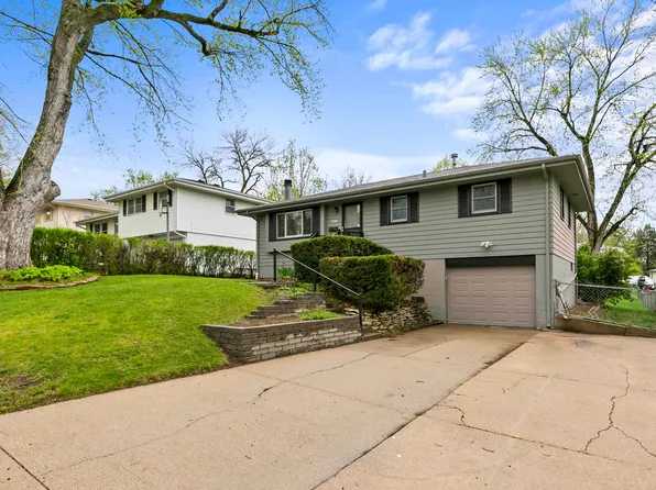 12221 Gail Ave, Omaha, NE 68137