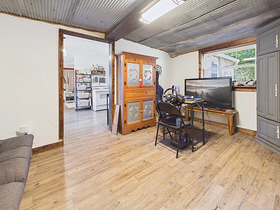 4th image of 1119 County Road 5