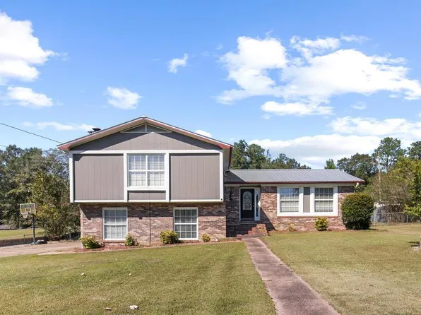 504 Burbank St, Dothan, AL 36303