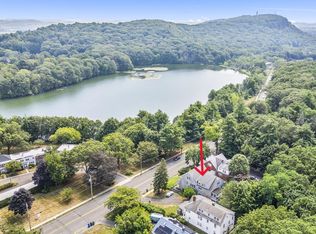 1070 Whitney Ave APT 1, Hamden, CT 06517