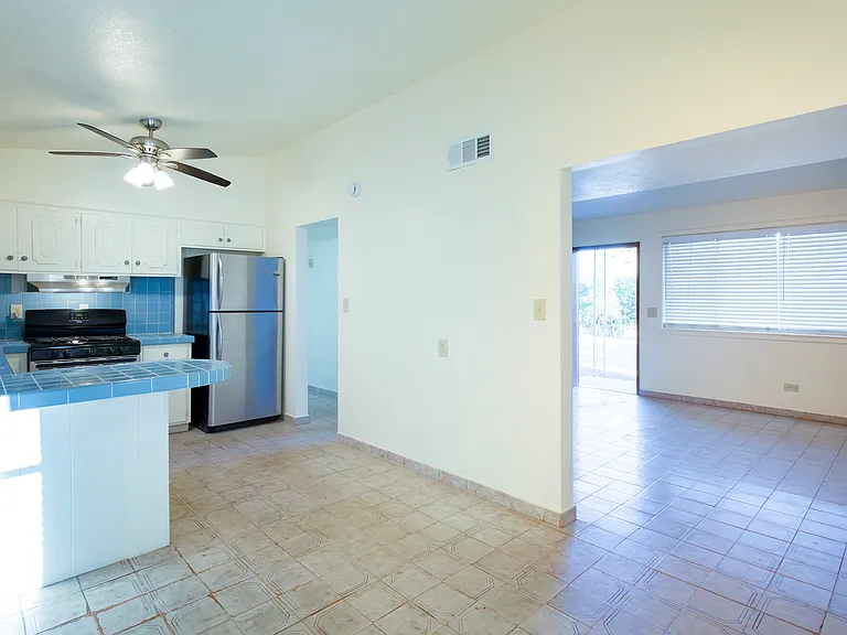 535 N Cimarron St — Photo 17