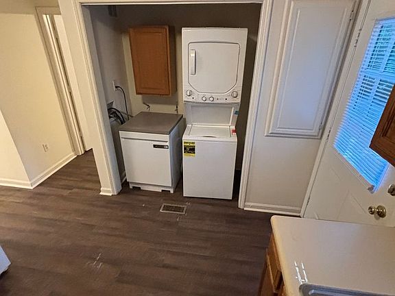 5th image of 1003 Lorimer Rd Ste C