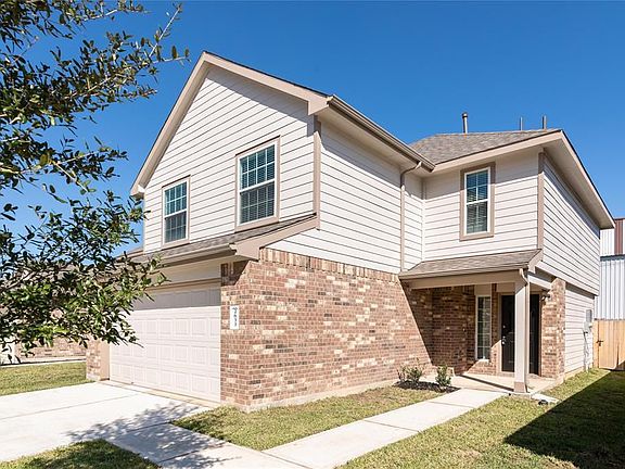 2nd image of 2633 Lina Dr