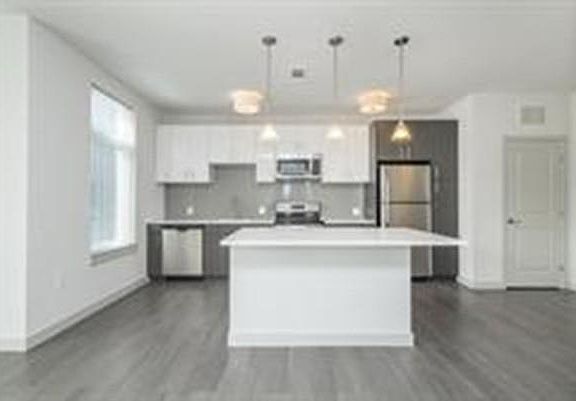 4th image of 99 Tremont St #518