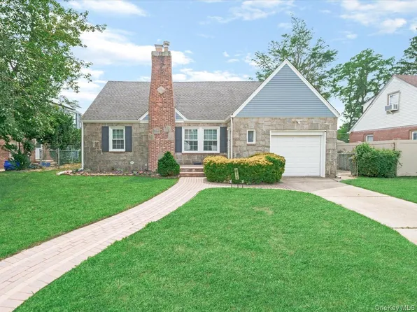 596 Terrace Place, Baldwin, NY 11510