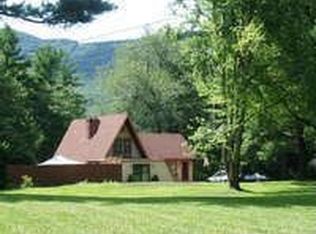 17 Lady Ln, Palenville, NY 12463