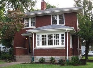 200 Castlewood Dr, Lexington, KY 40505