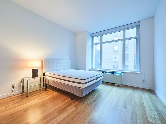 4th image of 325 5th Ave APT 12C