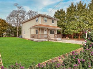 233 Moriches Ave, Mastic, NY 11950