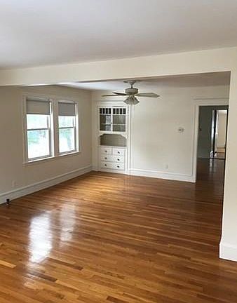 5th image of 55 Walker St #55