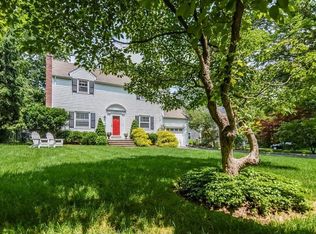 627 Doris Pl, Ridgewood, NJ 07450