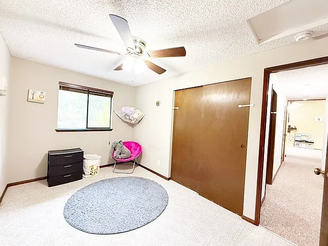 710 Parkway Ct NE — Photo 18