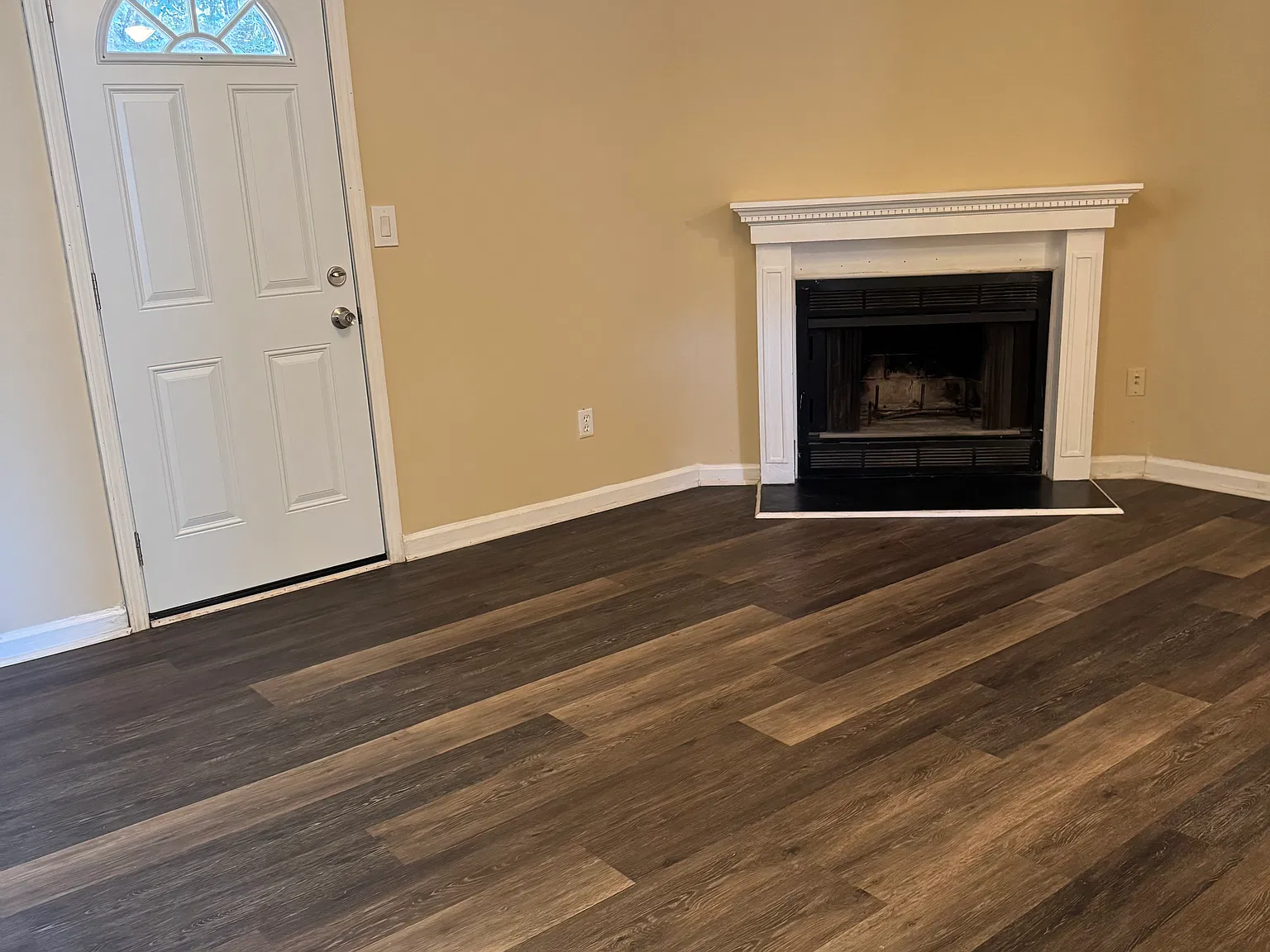 2 bed, 1335 sqft, $1,750 — Photo 2