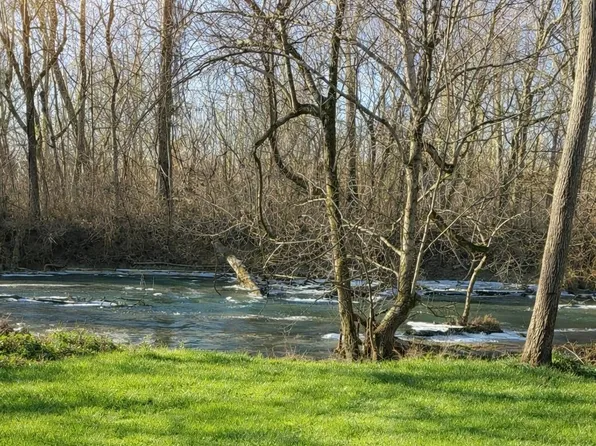 2044 Aquia Dr, Stafford, VA 22554