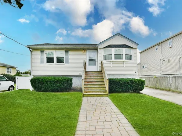 90 4th Avenue, East Rockaway, NY 11518