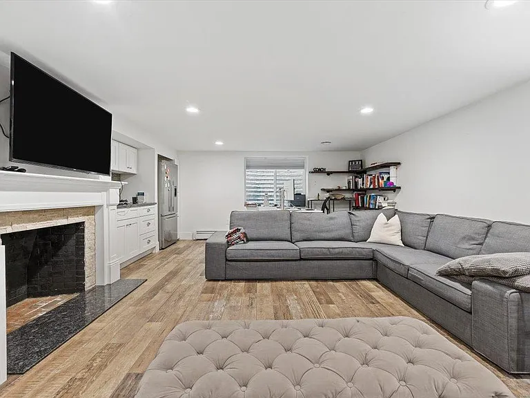146 Arnold Rd — Photo 9