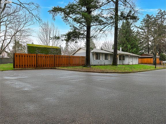 2nd image of 2807 SE 174th Ave