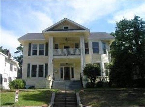 1st image of 410 Dalzell St