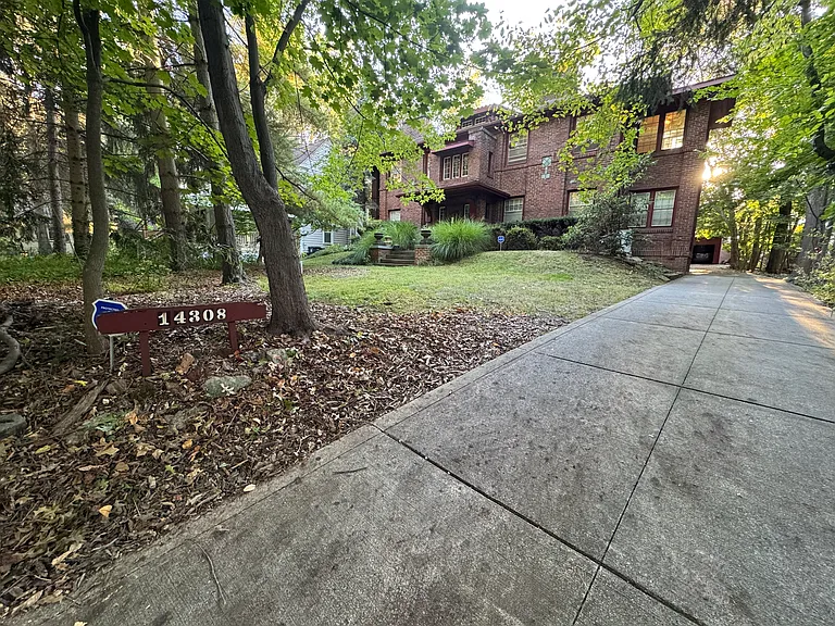 14308 Superior Rd #4 — Photo 2