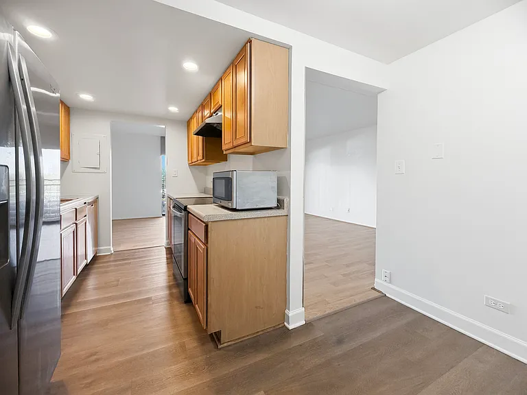 6340 Americana Dr #210 — Photo 7