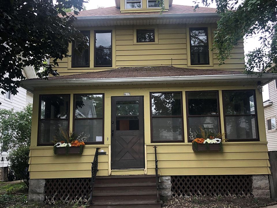 1st image of 617 Waugoo Ave