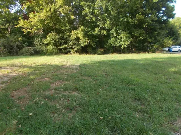 605 Jefferson St, Greenfield, TN 38230