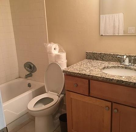 4th image of 200 Saint Andrews Blvd APT 1907
