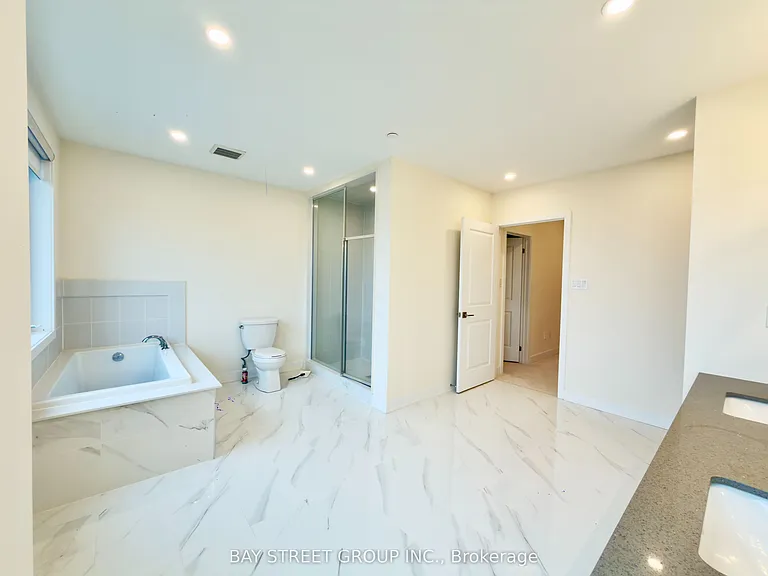 26 William Duncan Rd — Photo 21