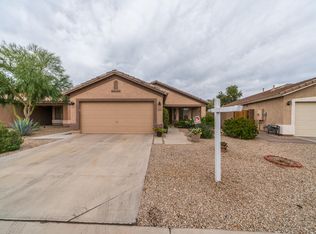 18 W Zinnia Pl, San Tan Valley, AZ 85143