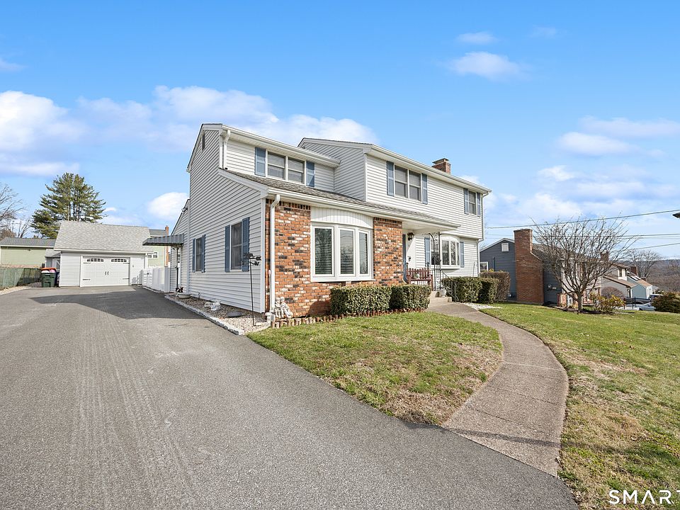 1st image of 141 Little Fawn Road