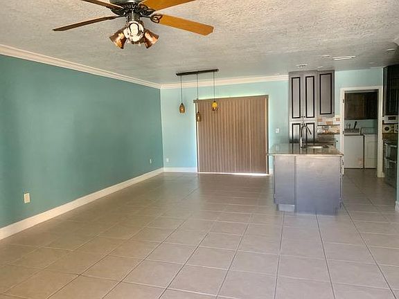 5th image of 720 Florida Palms Ct