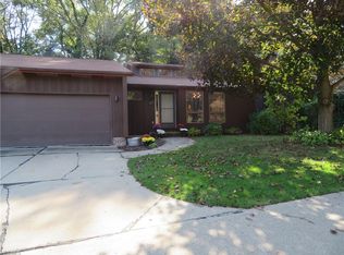 677 Greenwood Blvd, Wooster, OH 44691