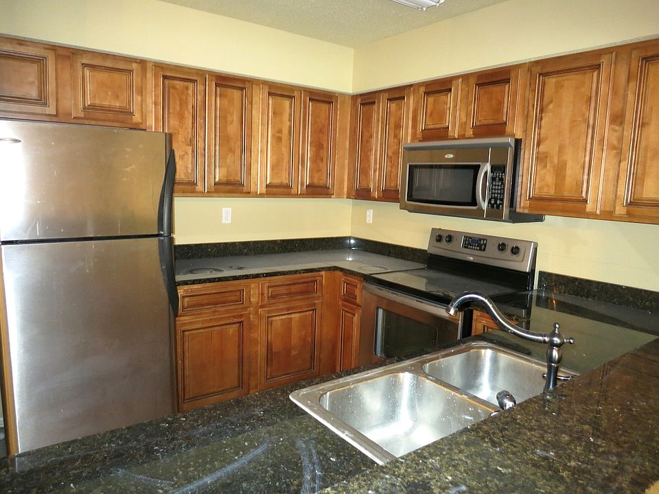 1st image of 120 15th St E APT 403