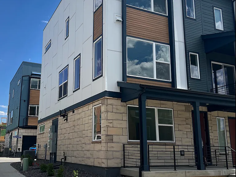 Spacious townhome